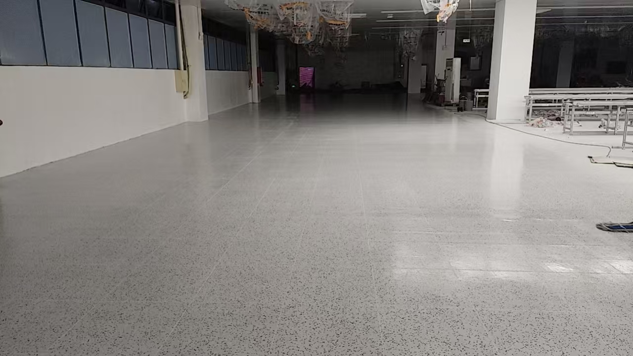 兴宁立讯电子生产车间地板项目效果二