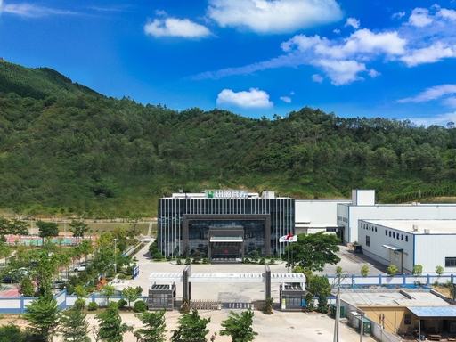 广东讯源建设投资有限公司 PVC 防静电地板项目现场